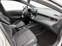 Toyota Corolla 1.8 Hybrid Executive Limited + | Dealer Onderhouden | Trekhaak | Stoel+stuurverwarming | Parkeersensoren Voor+achter met assistent | Navigatie | Apple CarPlay/Android Auto | Cruise Control Adaptive | Climate Control |