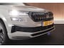 Skoda Karoq 1.5 TSI DSG Sportline Business Panoramadak Navigatie Camera LED Trekhaak Stoelverwarming