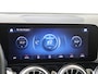 Mercedes-Benz GLB 250 Premium Plus / Panoramadak/ Memory/ Sfeerverlichting/ DISTRONIC/