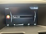 Volvo XC60 2.4 D4 AWD MOMENTUM AUTOMAAT NAVIGATIE CRUISE CONTROL CLIMATE CONTROL BLUETOOTH TELEFOON MEDIA VOORBEREIDING 17" LICHTMETALEN VELGEN AFNEEMBARE TREKHAAK ZEER MOOI !!