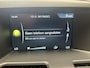 Volvo XC60 2.4 D4 AWD MOMENTUM AUTOMAAT NAVIGATIE CRUISE CONTROL CLIMATE CONTROL BLUETOOTH TELEFOON MEDIA VOORBEREIDING 17" LICHTMETALEN VELGEN AFNEEMBARE TREKHAAK ZEER MOOI !!