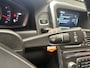 Volvo XC60 2.4 D4 AWD MOMENTUM AUTOMAAT NAVIGATIE CRUISE CONTROL CLIMATE CONTROL BLUETOOTH TELEFOON MEDIA VOORBEREIDING 17" LICHTMETALEN VELGEN AFNEEMBARE TREKHAAK ZEER MOOI !!
