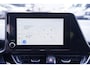 Toyota C-HR / C-HR+ 2.0 Hybrid Dynamic Team Duitsland Apple-carplay 18"-lmv Led-verlichting Camera DAB-ontvangst stoel-verwarming lane-assist cruise-controle inparkeerhulp Climate-controle mistlampen voor PDC v+a private-glas