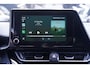 Toyota C-HR / C-HR+ 2.0 Hybrid Dynamic Team Duitsland Apple-carplay 18"-lmv Led-verlichting Camera DAB-ontvangst stoel-verwarming lane-assist cruise-controle inparkeerhulp Climate-controle mistlampen voor PDC v+a private-glas