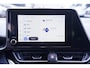 Toyota C-HR / C-HR+ 2.0 Hybrid Dynamic Team Duitsland Apple-carplay 18"-lmv Led-verlichting Camera DAB-ontvangst stoel-verwarming lane-assist cruise-controle inparkeerhulp Climate-controle mistlampen voor PDC v+a private-glas