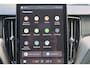 Volvo XC60 T6 Recharge AWD Ultra Black Edition - Panorama/schuifdak - IntelliSafe Assist & Surround - 360º Camera - Harman/Kardon audio - Adaptieve LED koplampen - Verwarmde voorstoelen, stuur & achterbank - Parkeersensoren voor & achter - Elektr. bedienb. voorstoelen met geheugen - Head up display - Draadloze tel. lader - Extra getint glas - Inklapbare trekhaak - 21' LMV