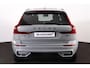 Volvo XC60 T6 Recharge AWD Ultra Black Edition - Panorama/schuifdak - IntelliSafe Assist & Surround - 360º Camera - Harman/Kardon audio - Adaptieve LED koplampen - Verwarmde voorstoelen, stuur & achterbank - Parkeersensoren voor & achter - Elektr. bedienb. voorstoelen met geheugen - Head up display - Draadloze tel. lader - Extra getint glas - Inklapbare trekhaak - 21' LMV