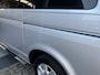Volkswagen Transporter 2.0 TDI L1H1 DC Dubbele schuifdeur Airco Cruise controle Trekhaak 2200kg trekgewicht Navigatiesysteem Sitebars Telefoonverbinding 5-Persoons Zie foto voor onderhoudshistorie!! Euro 5
