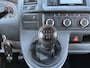 Volkswagen Transporter 2.0 TDI L1H1 DC Dubbele schuifdeur Airco Cruise controle Trekhaak 2200kg trekgewicht Navigatiesysteem Sitebars Telefoonverbinding 5-Persoons Zie foto voor onderhoudshistorie!! Euro 5