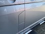 Volkswagen Transporter 2.0 TDI L1H1 DC Dubbele schuifdeur Airco Cruise controle Trekhaak 2200kg trekgewicht Navigatiesysteem Sitebars Telefoonverbinding 5-Persoons Zie foto voor onderhoudshistorie!! Euro 5