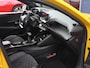 Peugeot 208 1.2 100pk GT Pack 1ste Eigenaar | Alcantara | Panorama dak | Camera | Parkeersensoren V+A | Apple Carplay & Android Auto