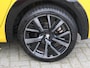 Peugeot 208 1.2 100pk GT Pack 1ste Eigenaar | Alcantara | Panorama dak | Camera | Parkeersensoren V+A | Apple Carplay & Android Auto