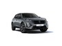 Peugeot e-2008 Business | Climate Control | Dashboard in zacht materiaal met carboneffect en hoogglans zwarte sierstrip | Extra getinte achterste zijruiten en achterruit