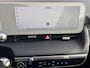 Hyundai Ioniq 5 Connect 77.4 kWh / Dealer onderhouden / Accu SoH 99 % / Fabrieksgarantie tot 05-2028 / Warmtepomp / CCS snel laden / Navigatie / Apple Carplay Android / Stuur-, stoel & achterbankverwarming / 19" LM wielen /
