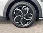Hyundai Ioniq 5 Connect 77.4 kWh / Dealer onderhouden / Accu SoH 99 % / Fabrieksgarantie tot 05-2028 / Warmtepomp / CCS snel laden / Navigatie / Apple Carplay Android / Stuur-, stoel & achterbankverwarming / 19" LM wielen /