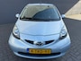 Toyota Aygo 1.0-12V Cool*APK*AIRCO*NAP*PARK SENSOREN*RIJD SCHAKEL GOED