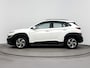 Hyundai Kona 1.6 GDI HEV Comfort Smart | Navigatie & Carplay | Camera | Cruise | In hoogte verstelbare stoel | All seasons |