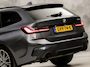 BMW 3-Serie 330e M Sport High Executive 292Pk Automaat (SOH 87%, PANORAMADAK, M PAKKET, APPLE CARPLAY, CAMERA, LEDER/ALCANTARA, SFEERVERLICHTING, GETINT GLAS, ELEK ACHTERKLEP, STOELVERWARMING, NIEUWSTAAT)