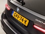 BMW 3-Serie 330e M Sport High Executive 292Pk Automaat (PANORAMADAK, M PAKKET, APPLE CARPLAY, CAMERA, LEDER/ALCANTARA, SFEERVERLICHTING, GETINT GLAS, ELEK ACHTERKLEP, STOELVERWARMING, NIEUWSTAAT)