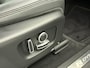 Land Rover Range Rover Evoque P200 R-Dynamic SE | Panoramadak | Cold Climate Pack | 20 inch Gloss Black | Black Pack