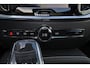 Volvo V60 T6 Recharge AWD Plus Dark Panorama/schuifdak - IntelliSafe Assist & Surround - 360º Camera - Harman/Kardon audio - Verwarmde voorstoelen, stuur & achterbank - Parkeersensoren voor & achter - Elektr. bedienb. voorstoelen met geheugen - Head up display - Extra getint glas - 19' LMV
