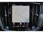 Volvo V60 T6 Recharge AWD Plus Dark Panorama/schuifdak - IntelliSafe Assist & Surround - 360º Camera - Harman/Kardon audio - Verwarmde voorstoelen, stuur & achterbank - Parkeersensoren voor & achter - Elektr. bedienb. voorstoelen met geheugen - Head up display - Extra getint glas - 19' LMV