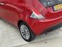 Lancia Ypsilon 0.9 TwinAir Black & Red Airco 5-Deurs NAP