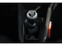 Renault Clio 1.0 TCe 90 Equilibre Navigatie Carplay Android Climate Cruise Control Rijstrooksensor Parkeersensor All-season banden!
