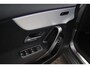 Mercedes-Benz A-klasse 180 AMG Line Night Pakket Automaat Panoramadak 19 inch Keyless Sfeerverlichting Burmester Carplay Navigatie Camera Half Leder Stoelverwarming NAP! Dealer onderhouden!