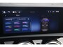 Mercedes-Benz A-klasse 180 AMG Line Night Pakket Automaat Panoramadak 19 inch Keyless Sfeerverlichting Burmester Carplay Navigatie Camera Half Leder Stoelverwarming NAP! Dealer onderhouden!