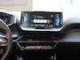 Peugeot e-2008 EV Allure Pack 50 kWh | 94% SoH | Achteruitrijcamera | Navigatie | Apple Carplay/Android auto
