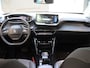 Peugeot e-2008 EV Allure Pack 50 kWh | 94% SoH | Achteruitrijcamera | Navigatie | Apple Carplay/Android auto