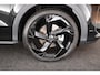 Volkswagen T-Roc 1.5 eTsi 150pk DSG R-Line First Edition Panoramadak Trekhaak Camera Stoelverwarming Keyless Virtual Cockpit Navigatie