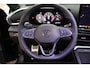 Volkswagen T-Roc 1.5 eTsi 150pk DSG R-Line First Edition Panoramadak Trekhaak Camera Stoelverwarming Keyless Virtual Cockpit Navigatie