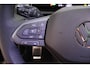 Volkswagen T-Roc 1.5 eTsi 150pk DSG R-Line First Edition Panoramadak Trekhaak Camera Stoelverwarming Keyless Virtual Cockpit Navigatie