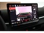 Volkswagen T-Roc 1.5 eTsi 150pk DSG R-Line First Edition Panoramadak Trekhaak Camera Stoelverwarming Keyless Virtual Cockpit Navigatie