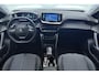 Peugeot 2008 1.2 PureTech Allure Pack | Automaat | Climate control | Navigatie pakket | Camera achter | Trekhaak | Electrisch inklapbare spiegels | Weinig kms !!! |