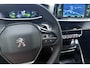 Peugeot 2008 1.2 PureTech Allure Pack | Automaat | Climate control | Navigatie pakket | Camera achter | Trekhaak | Electrisch inklapbare spiegels | Weinig kms !!! |