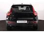 Volvo EX40 Extended Range Ultra Black Ed. 82 kWh - Panorama/schuifdak - IntelliSafe Assist & Surround - 360º Camera - Harman/Kardon audio - Adaptieve LED koplampen - Verwarmde voorstoelen & stuur - Parkeersensoren voor & achter - Elektr. bedienb. voorstoelen met geheugen links - Draadloze tel. lader - Warmtepomp - Extra getint glas - 20' LMV