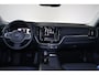 Volvo XC60 T6 Recharge AWD Core Bright - Panorama/schuifdak - IntelliSafe Assist & Surround - 360º Camera - Verwarmde voorstoelen, stuur & achterbank - Parkeersensoren voor & achter - Draadloze tel. lader - Extra getint glas - 19' LMV
