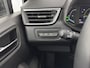 Renault Clio 1.6 E-Tech Hybrid 145 Equilibre (INCL-BTW) Aut. *FULL-LED | COMFORTSEATS | CARPLAY | KEYLESS | DAB+ | ECC | PDC | CRUISE | DIGI-COCKPIT | LANE-ASSIST | TOWBAR*