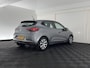 Renault Clio 1.6 E-Tech Hybrid 145 Equilibre (INCL-BTW) Aut. *FULL-LED | COMFORTSEATS | CARPLAY | KEYLESS | DAB+ | ECC | PDC | CRUISE | DIGI-COCKPIT | LANE-ASSIST | TOWBAR*