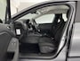 Renault Clio 1.6 E-Tech Hybrid 145 Equilibre (INCL-BTW) Aut. *FULL-LED | COMFORTSEATS | CARPLAY | KEYLESS | DAB+ | ECC | PDC | CRUISE | DIGI-COCKPIT | LANE-ASSIST | TOWBAR*