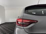Renault Clio 1.6 E-Tech Hybrid 145 Equilibre (INCL-BTW) Aut. *FULL-LED | COMFORTSEATS | CARPLAY | KEYLESS | DAB+ | ECC | PDC | CRUISE | DIGI-COCKPIT | LANE-ASSIST | TOWBAR*