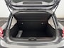 Renault Clio 1.6 E-Tech Hybrid 145 Equilibre (INCL-BTW) Aut. *FULL-LED | COMFORTSEATS | CARPLAY | KEYLESS | DAB+ | ECC | PDC | CRUISE | DIGI-COCKPIT | LANE-ASSIST | TOWBAR*