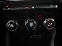 Renault Clio 1.0 TCe 90 Evolution Climate control Cruise control Camera Parkeersensoren achter Verwarmde voorstoelen Stuurverwarming LED Trekhaak Apple Carplay/ Android Auto