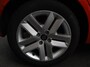 Renault Clio 1.0 TCe 90 Evolution Climate control Cruise control Camera Parkeersensoren achter Verwarmde voorstoelen Stuurverwarming LED Trekhaak Apple Carplay/ Android Auto