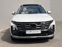 Hyundai Tucson 1.6 T-GDI PHEV Premium Sky 4WD / Accu SoH 100 % / Panorama schuifdak / Wit leder / HUD / Camera / Elektr. stoelen & klep / Stoelventilatie / Stuur-, stoel- en achterbankverwarming /19" LM wielen & All Season banden /