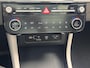 Hyundai Tucson 1.6 T-GDI PHEV Premium Sky 4WD / Accu SoH 100 % / Panorama schuifdak / Wit leder / HUD / Camera / Elektr. stoelen & klep / Stoelventilatie / Stuur-, stoel- en achterbankverwarming /19" LM wielen & All Season banden /