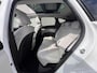 Hyundai Tucson 1.6 T-GDI PHEV Premium Sky 4WD / Accu SoH 100 % / Panorama schuifdak / Wit leder / HUD / Camera / Elektr. stoelen & klep / Stoelventilatie / Stuur-, stoel- en achterbankverwarming /19" LM wielen & All Season banden /